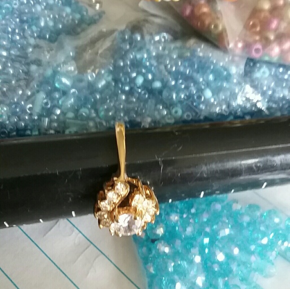 Amazing QVC ring - Picture 2 of 2